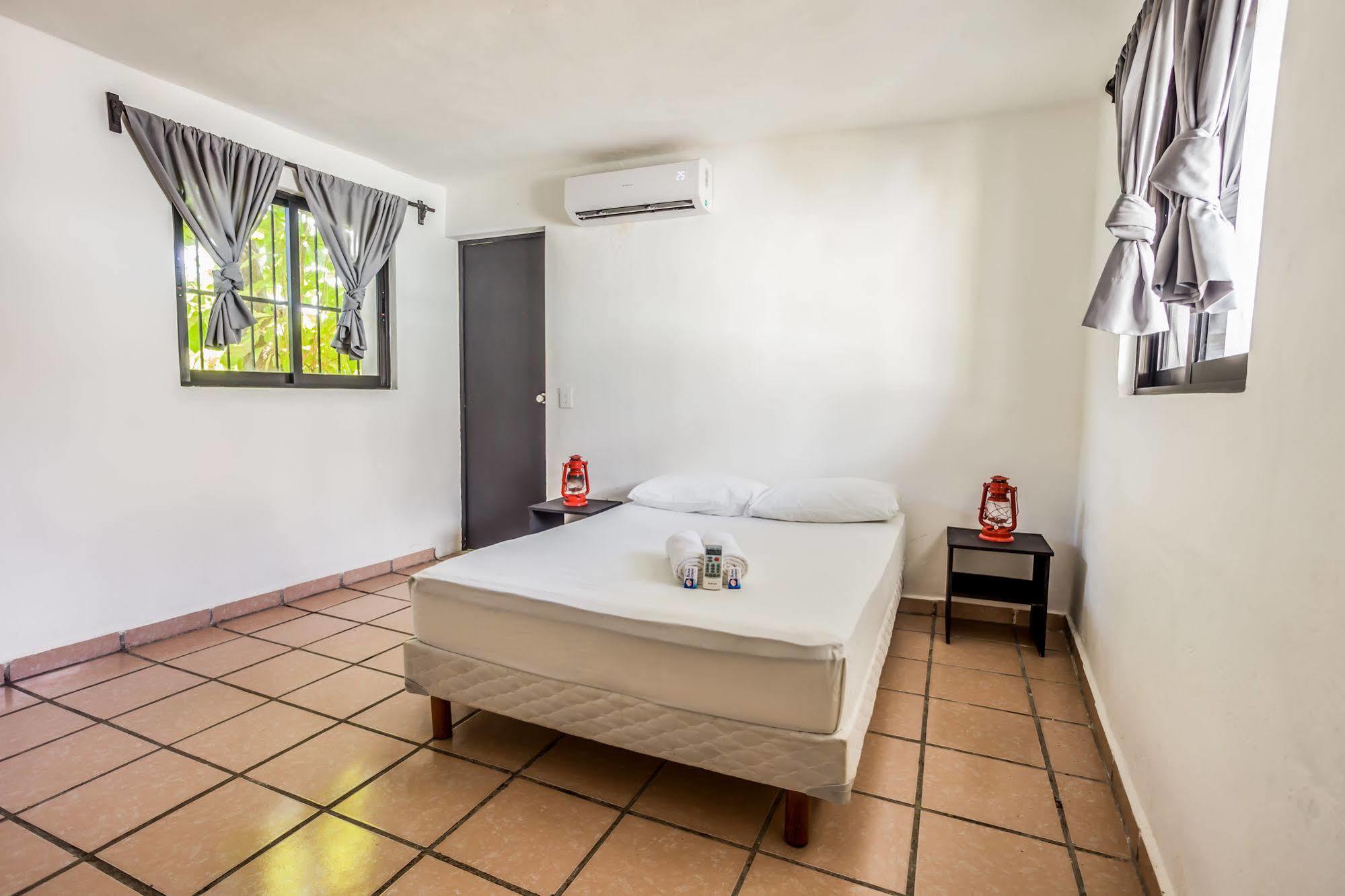 Hostel Babel ตูลุม ภายนอก รูปภาพ