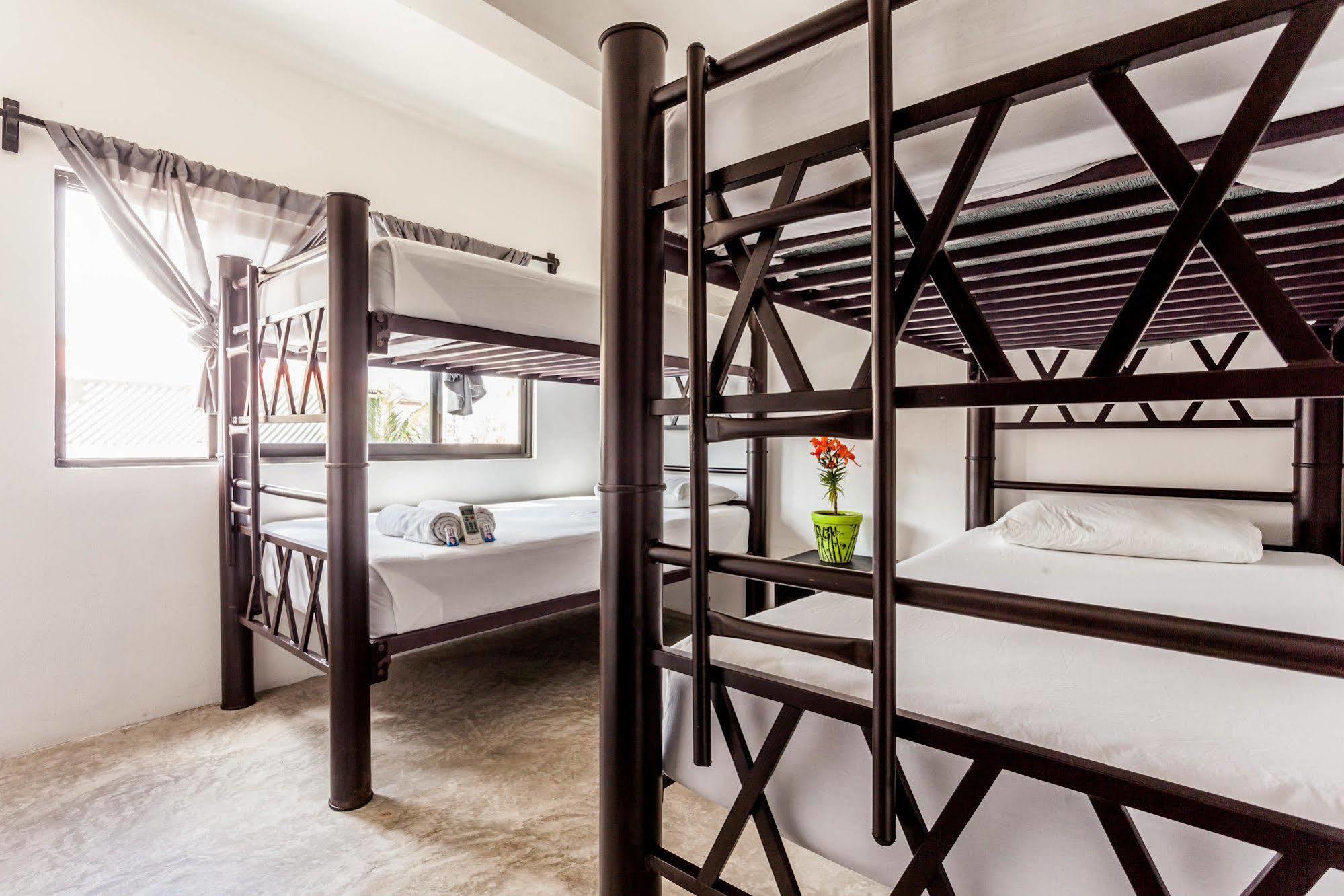 Hostel Babel ตูลุม ภายนอก รูปภาพ