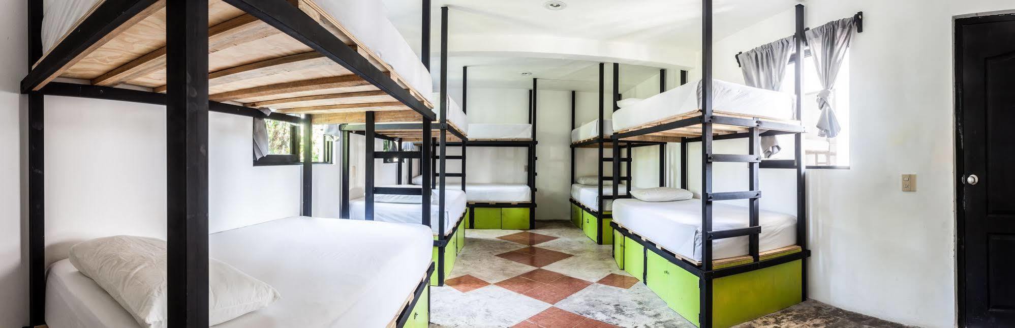 Hostel Babel ตูลุม ภายนอก รูปภาพ