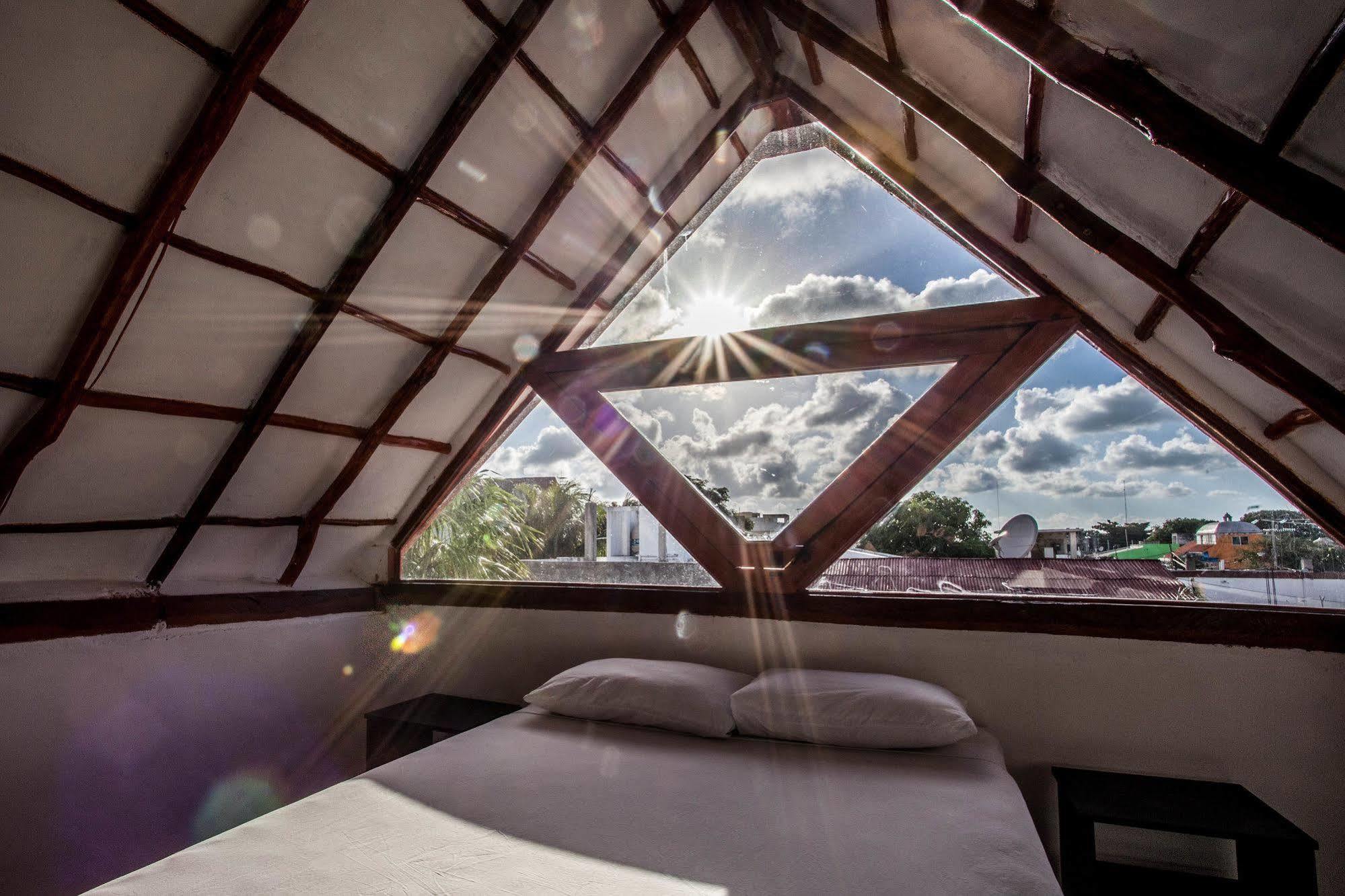 Hostel Babel ตูลุม ภายนอก รูปภาพ