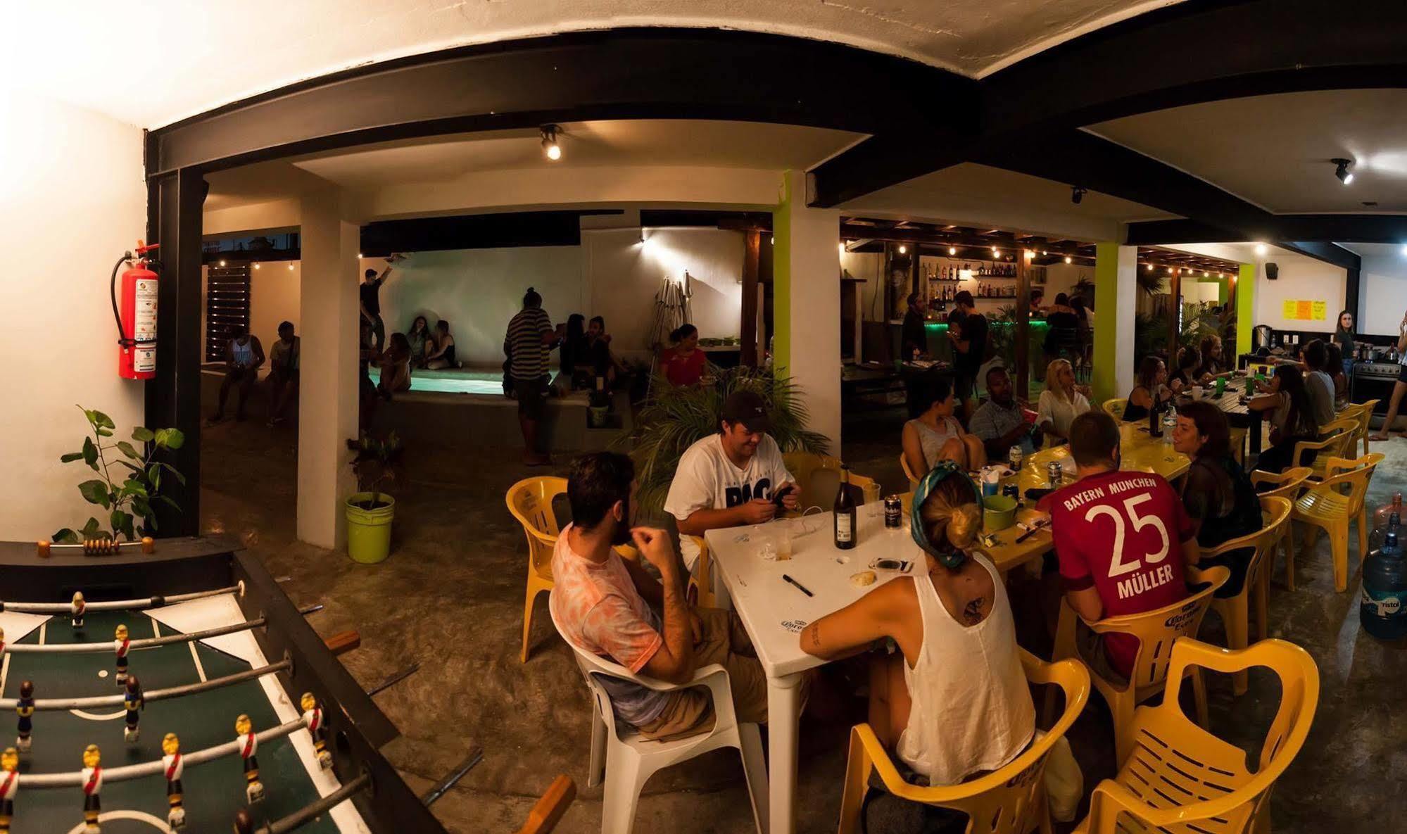 Hostel Babel ตูลุม ภายนอก รูปภาพ